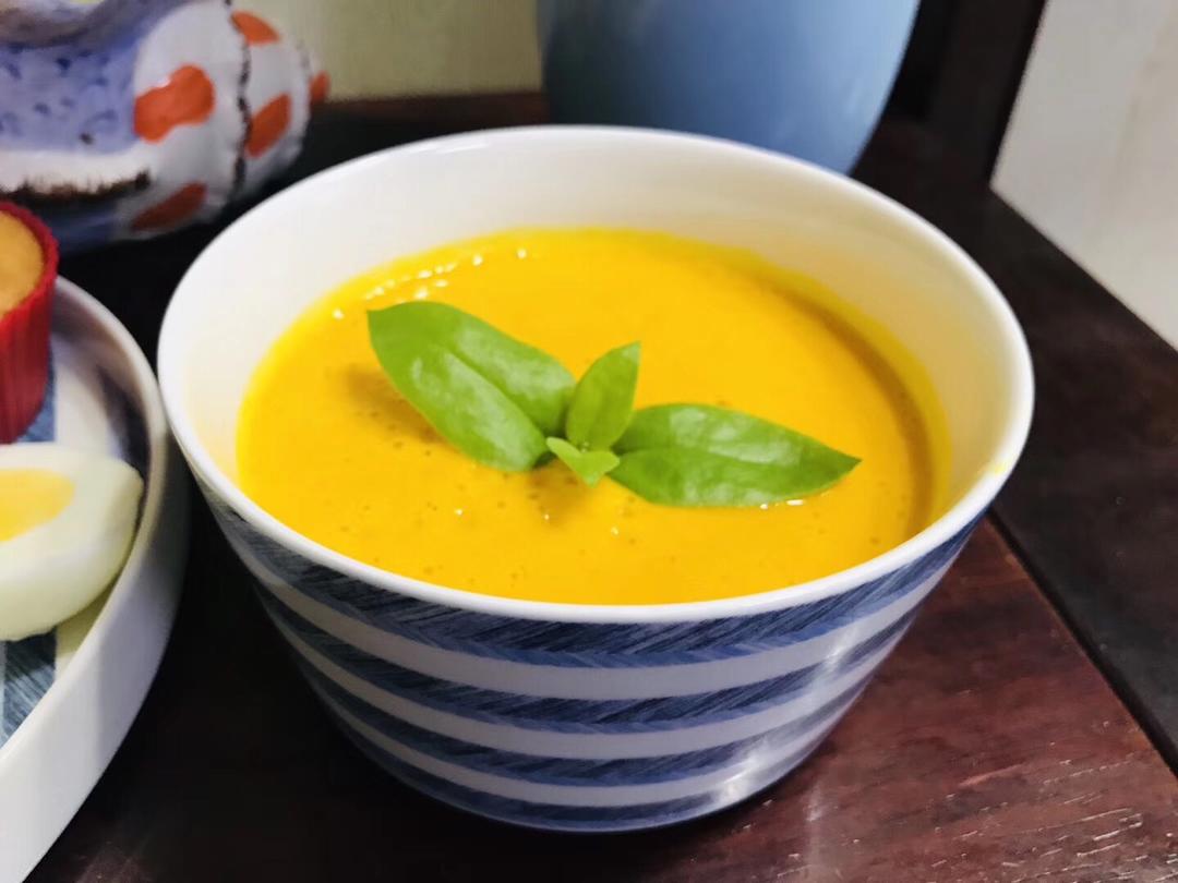 奶油南瓜浓汤