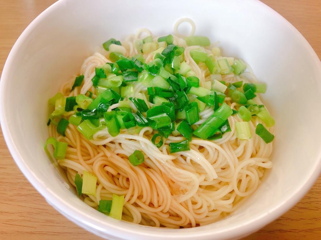 racu做的葱爆面—就是汪涵在天天向上里面做的那个啦