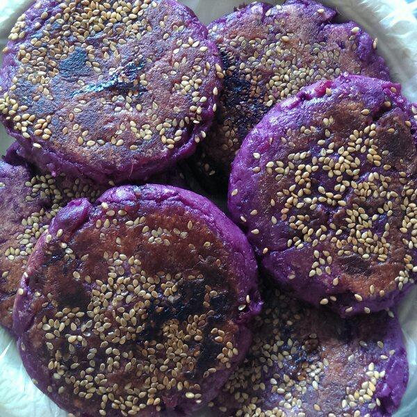紫薯豆沙芝麻饼