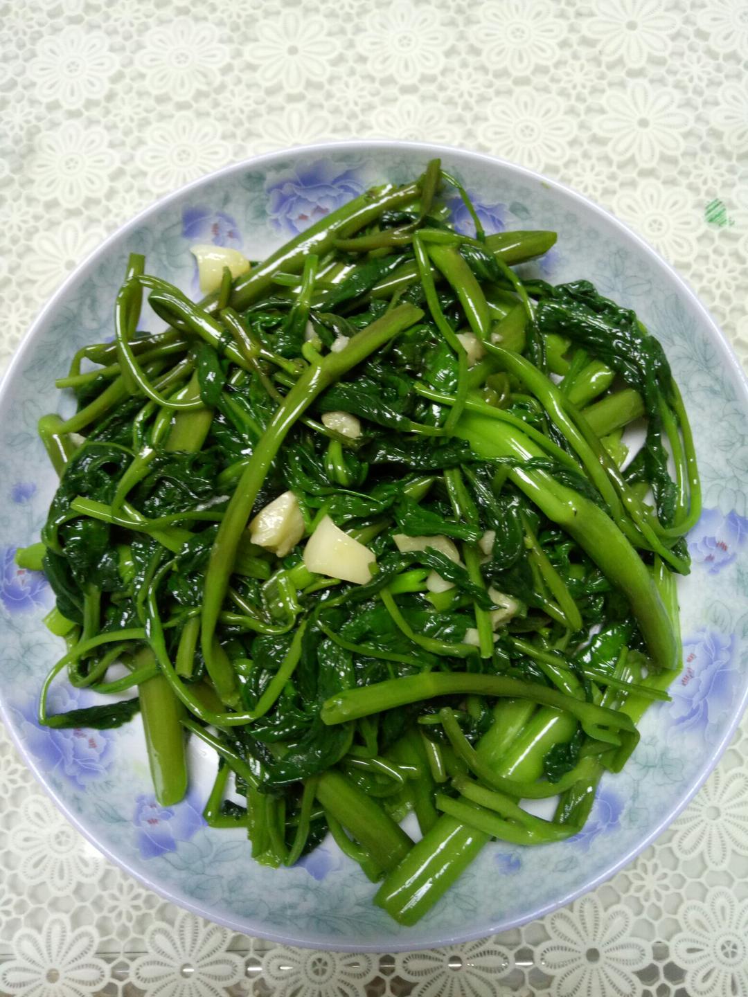 炝炒空心菜（不黑的秘密）