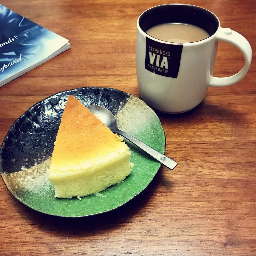 完美轻乳酪芝士蛋糕（不开裂、不回缩、不收腰、入口即融）