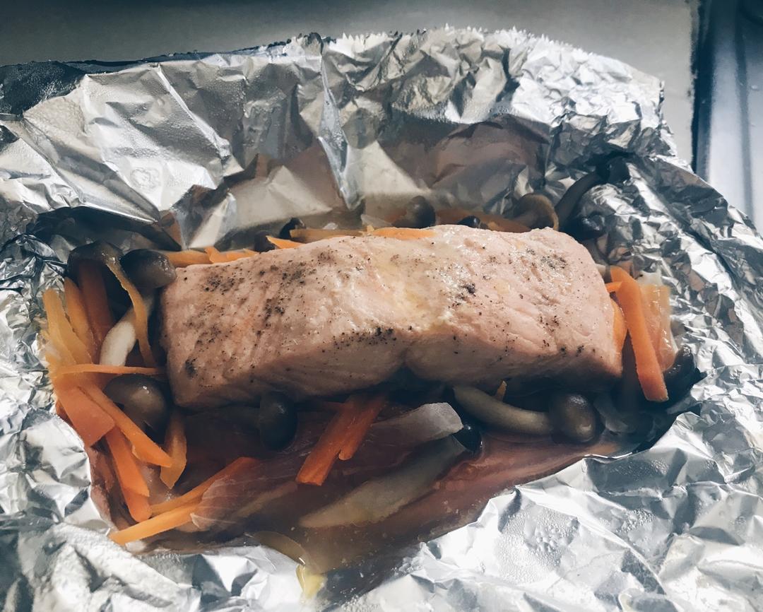 锡纸烤鲑鱼【卫宫家今天的饭】