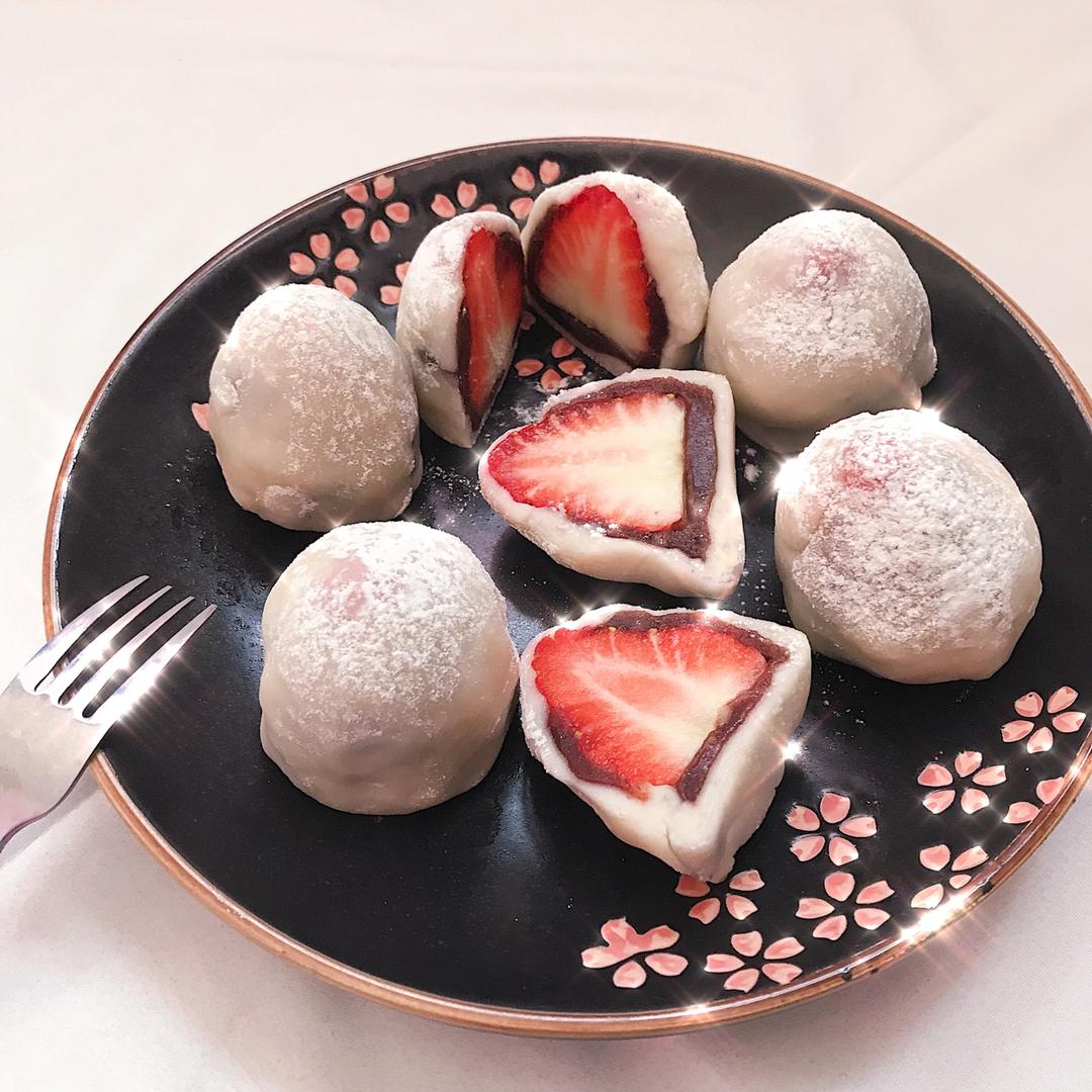 手机用户5859_vbis做的情人节专属甜品草莓大福