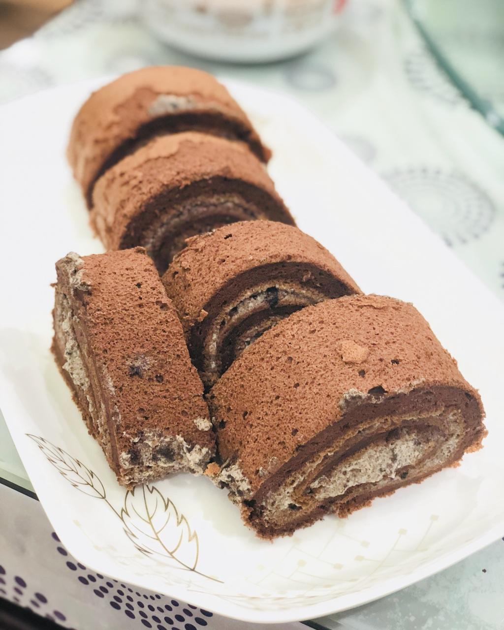 可可栗子奶油蛋糕卷