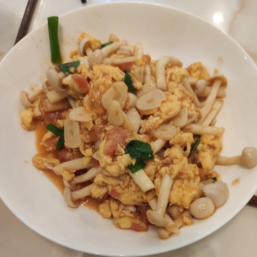 番茄海鲜菇炒蛋，好吃家常菜，增强免疫力