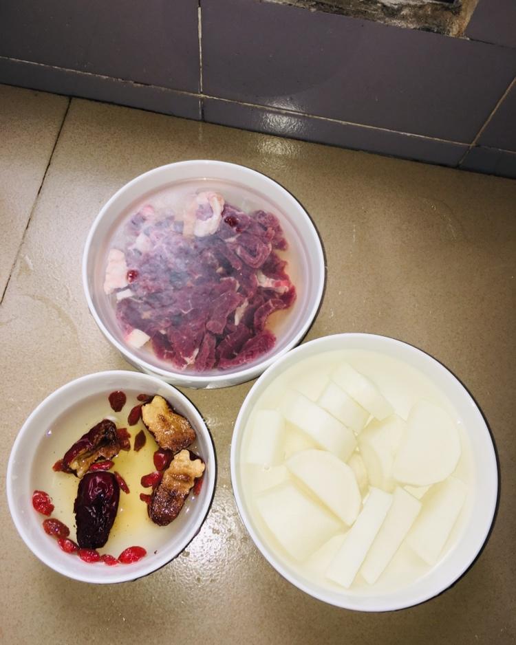 六亲不认的牛肉炖萝卜