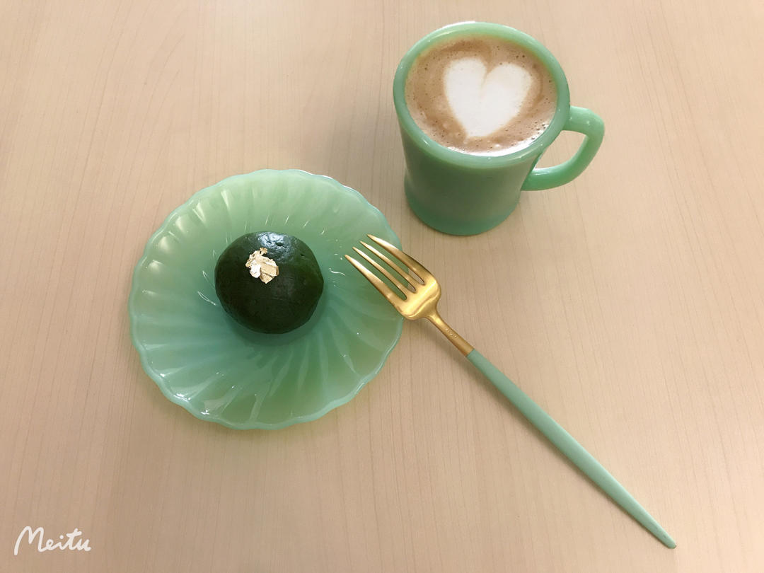 清明必吃的艾草青团