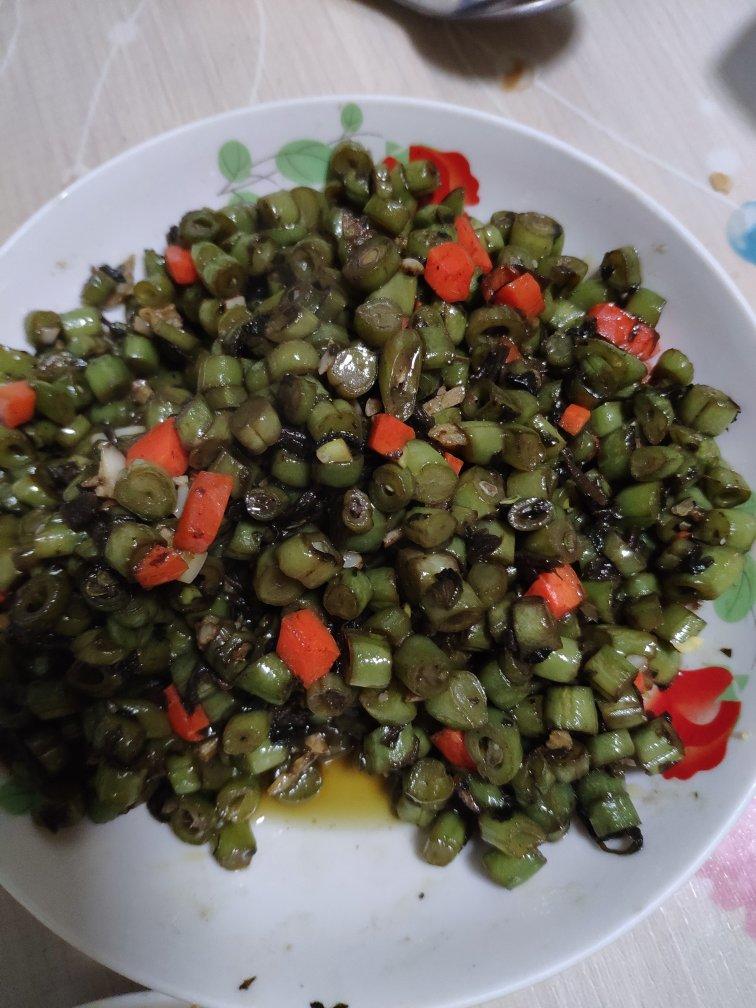 橄榄菜肉末炒豆角