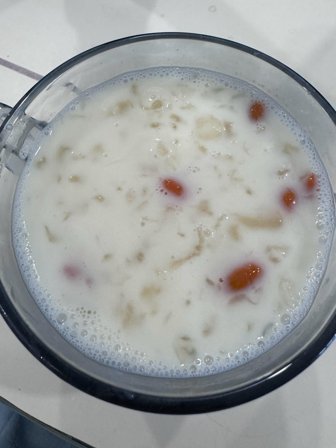 牛奶红枣银耳羹