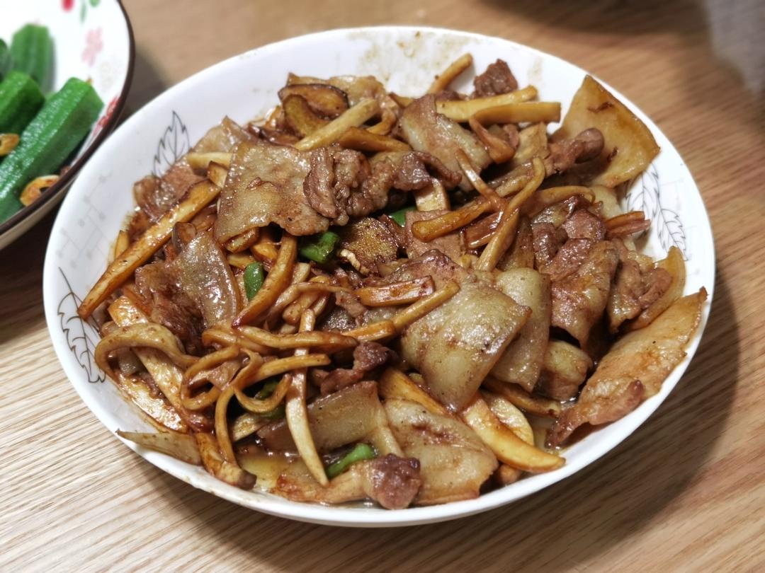 杏鲍菇炒肉丝