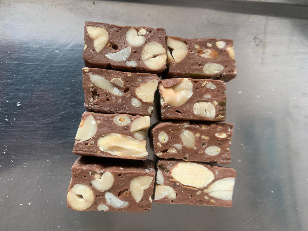 多味花生牛轧糖