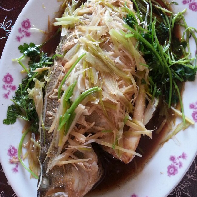 清蒸鲈鱼