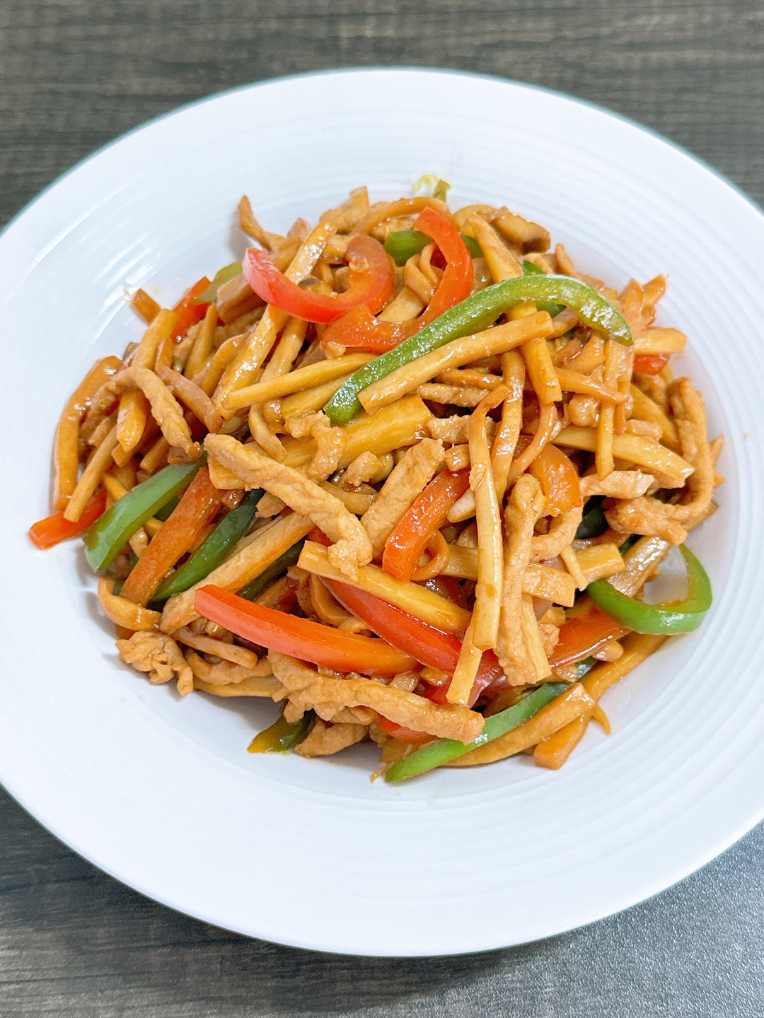 肉丝炒杏鲍菇