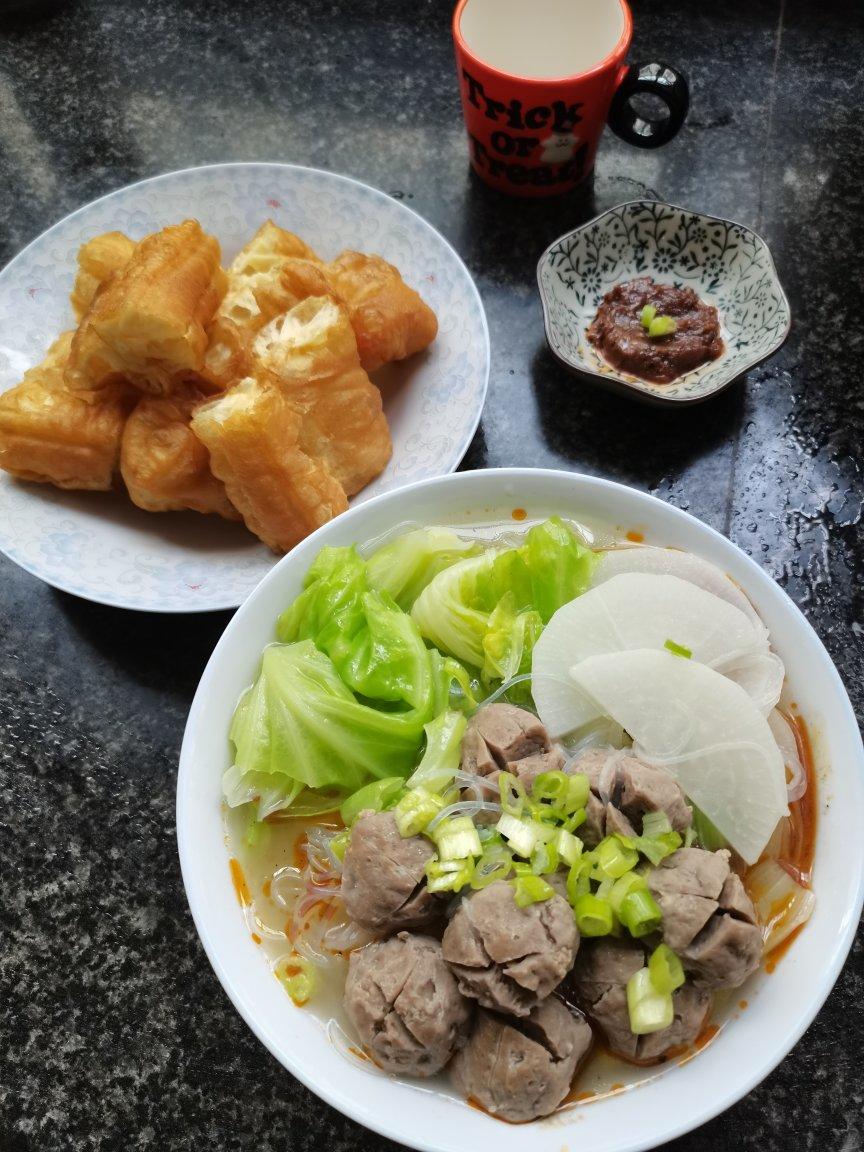 牛筋丸萝卜汤