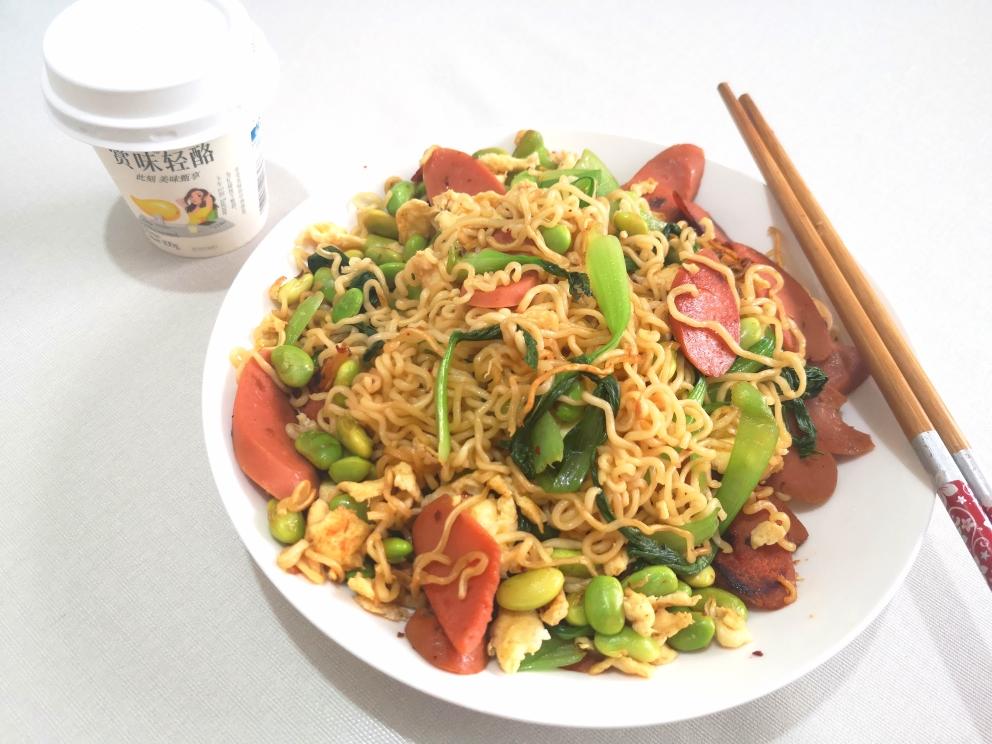 美味一人食炒泡面