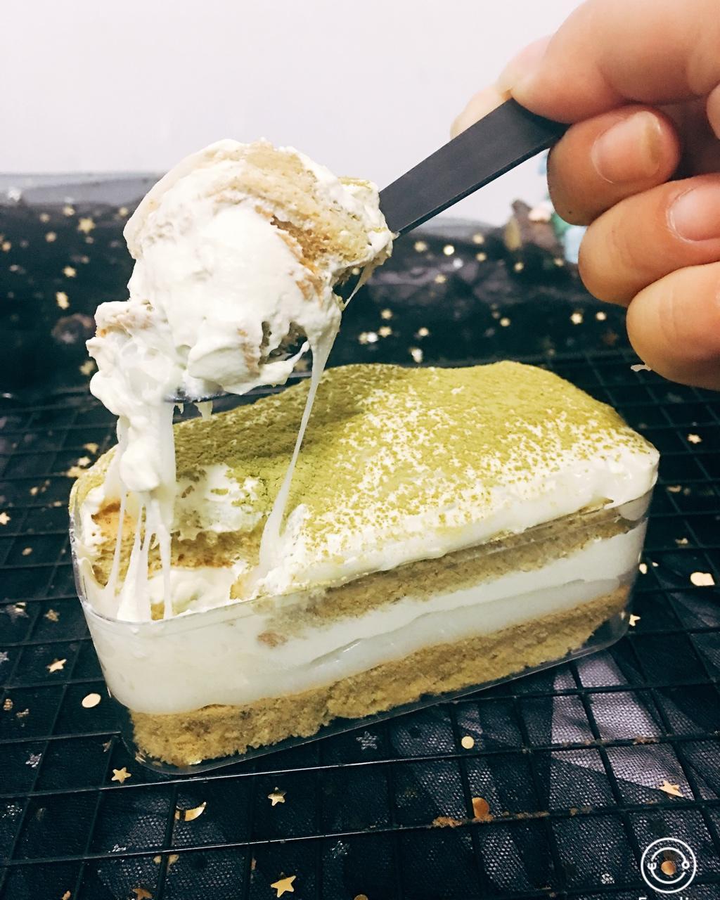 可以拉丝的网红抹茶盒子蛋糕