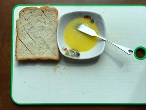 炼奶黄油吐司片（花生酱夹心）的做法 步骤6