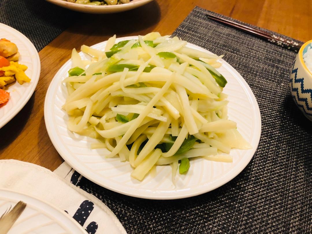 闲云野鹤y先生做的青椒茭白丝