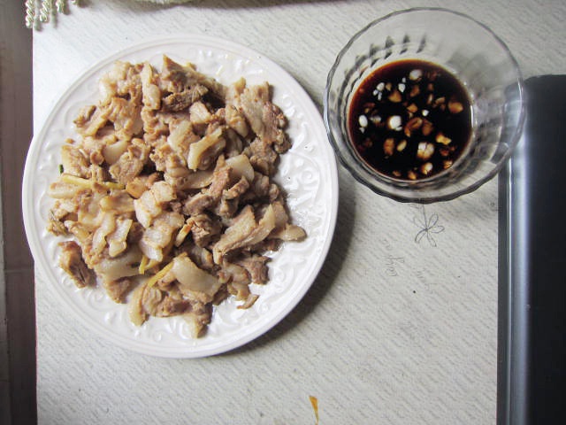 蒜泥白肉