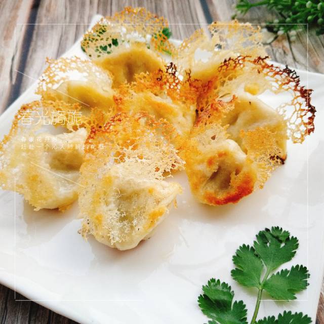 手机用户6864_9g2r做的蕾丝冰花煎饺