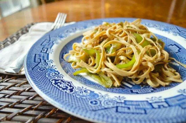 「鸡肉豆腐丝」