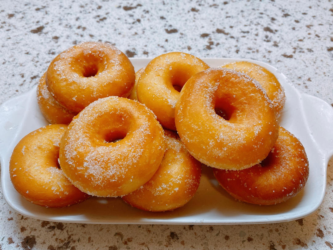 🍩超快手一小时低糖无需烤箱的甜甜圈（详细视频）