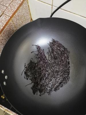 集香酥与滑嫩于一体的紫菜煎蛋的做法 步骤2