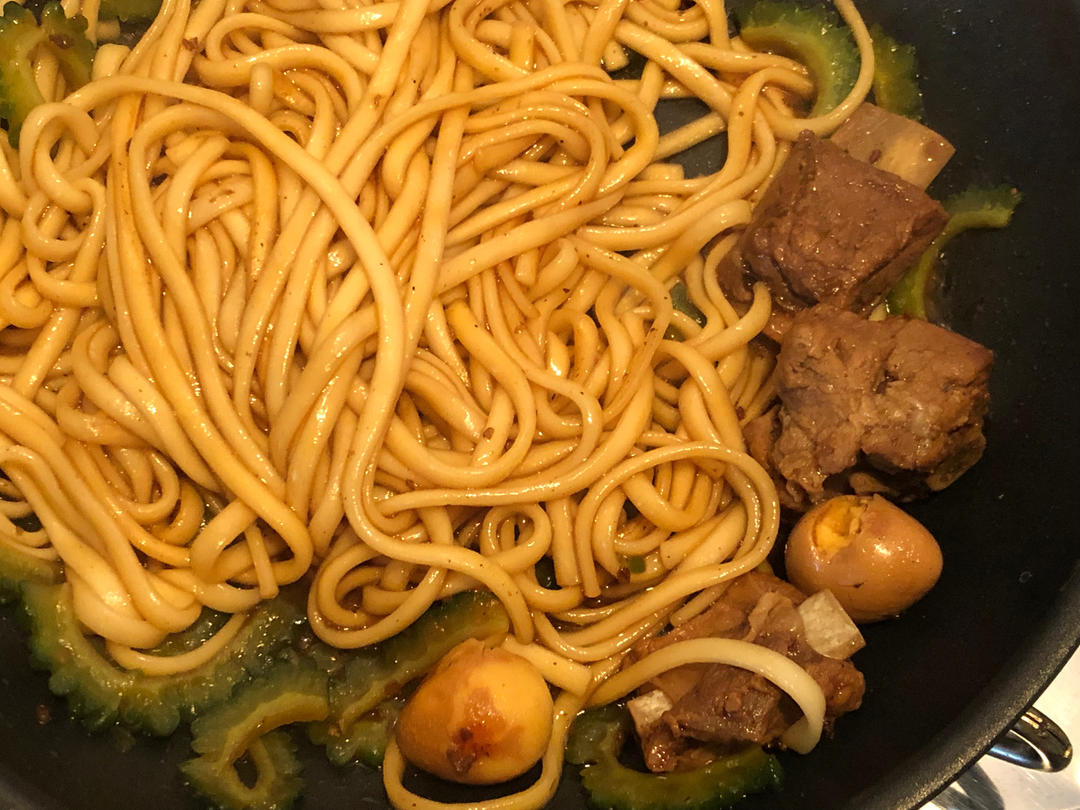 排骨豆角焖面