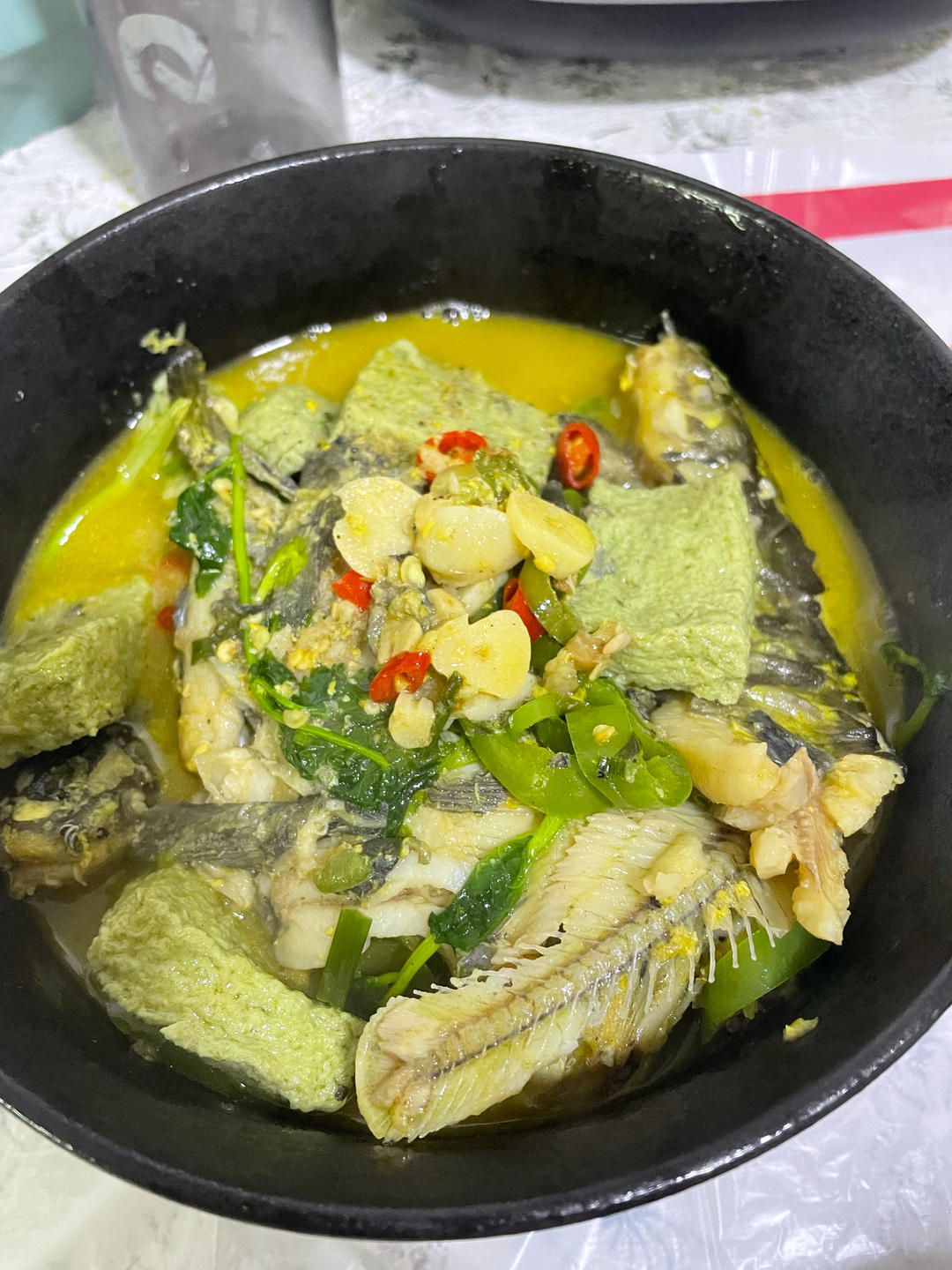 闷个黄骨鱼，黄丫头，黄鸭叫，家常简单味的！
