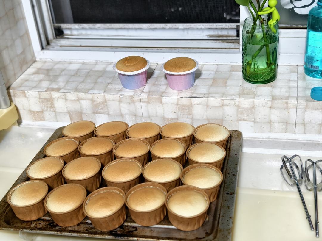 不回缩不开裂戚风纸杯蛋糕