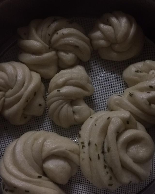 葱油花卷 Steamed Roll