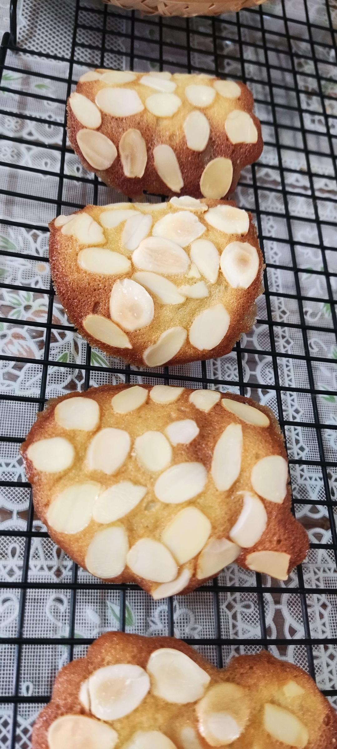 超简单的杏仁瓦片饼干，香脆浓香