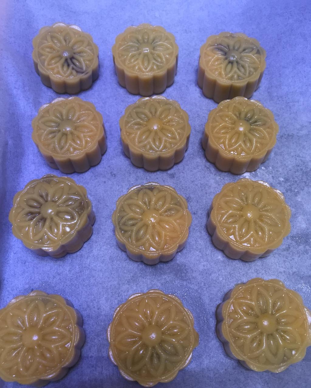 广式月饼——蛋黄莲蓉月饼