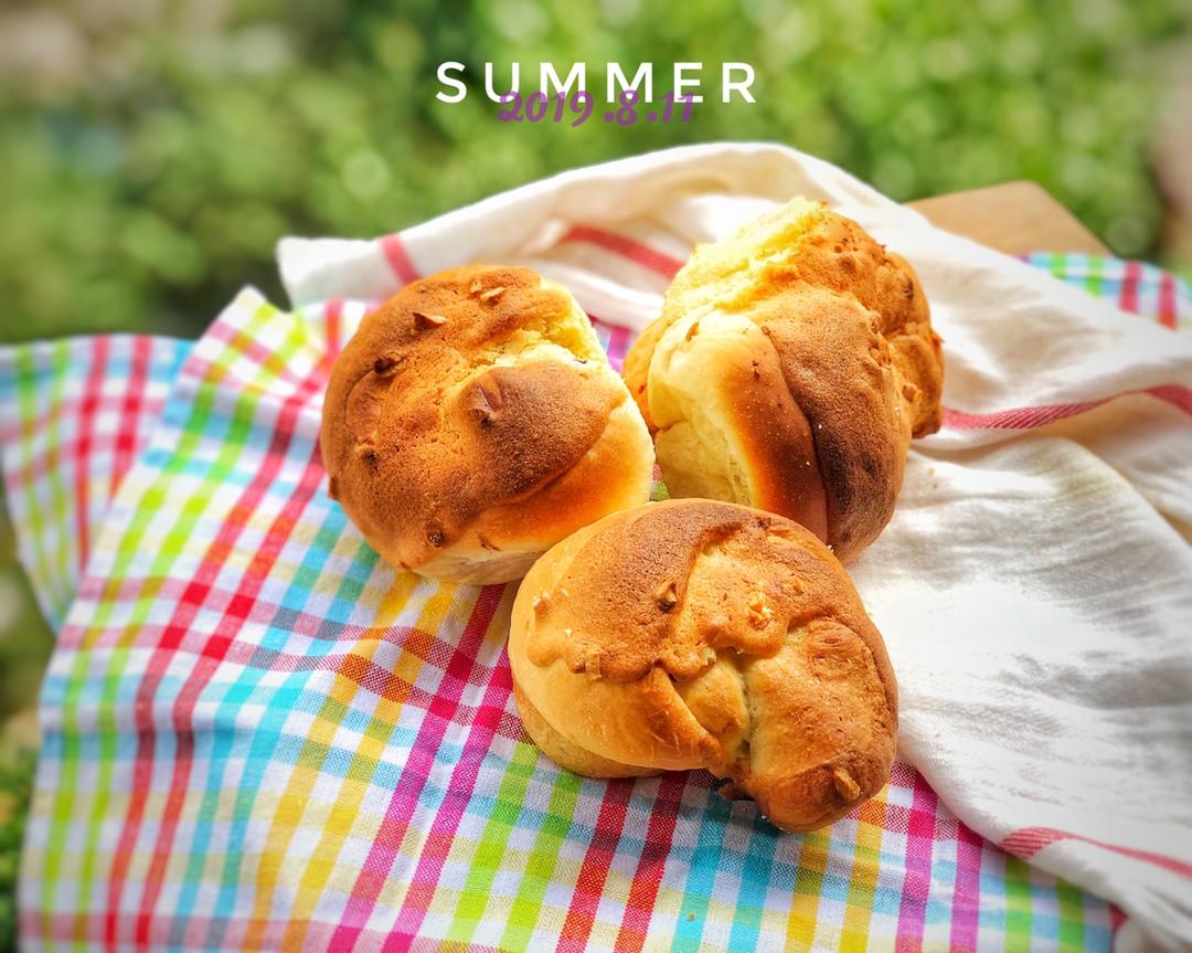 好吃到出炉就被抢光的墨西哥红豆面包