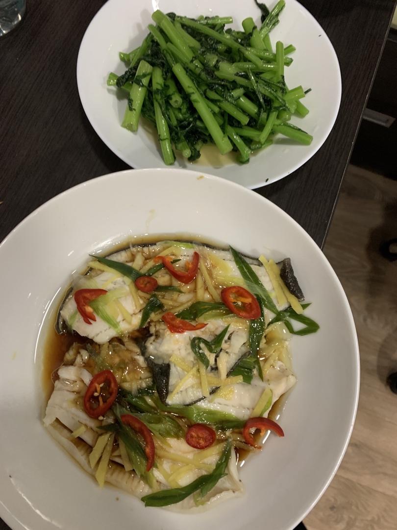 豉油清蒸鱼 清蒸鲈鱼