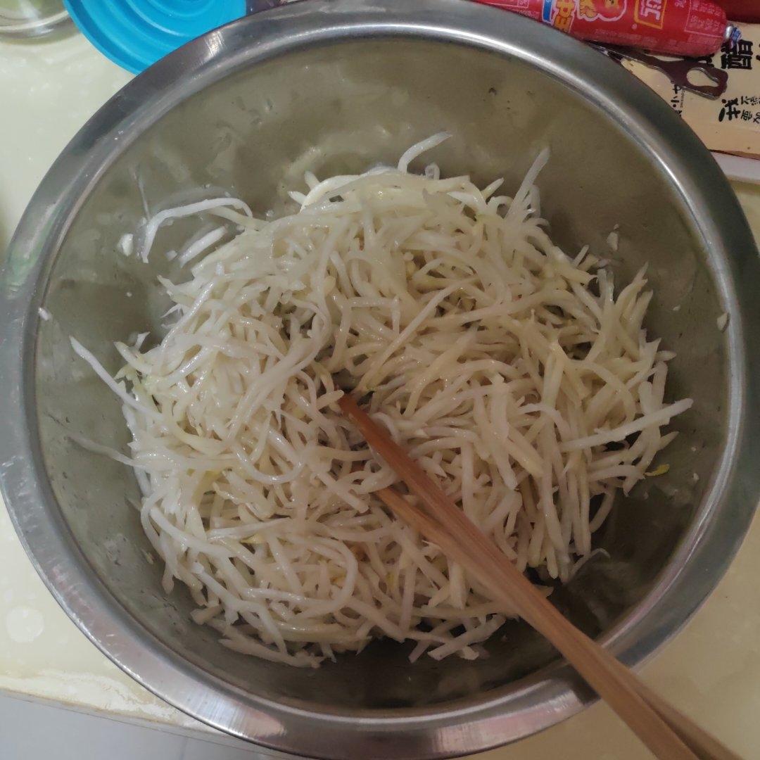 秋冬季的好咸菜！秘制芥菜丝咸菜或苤蓝咸菜
