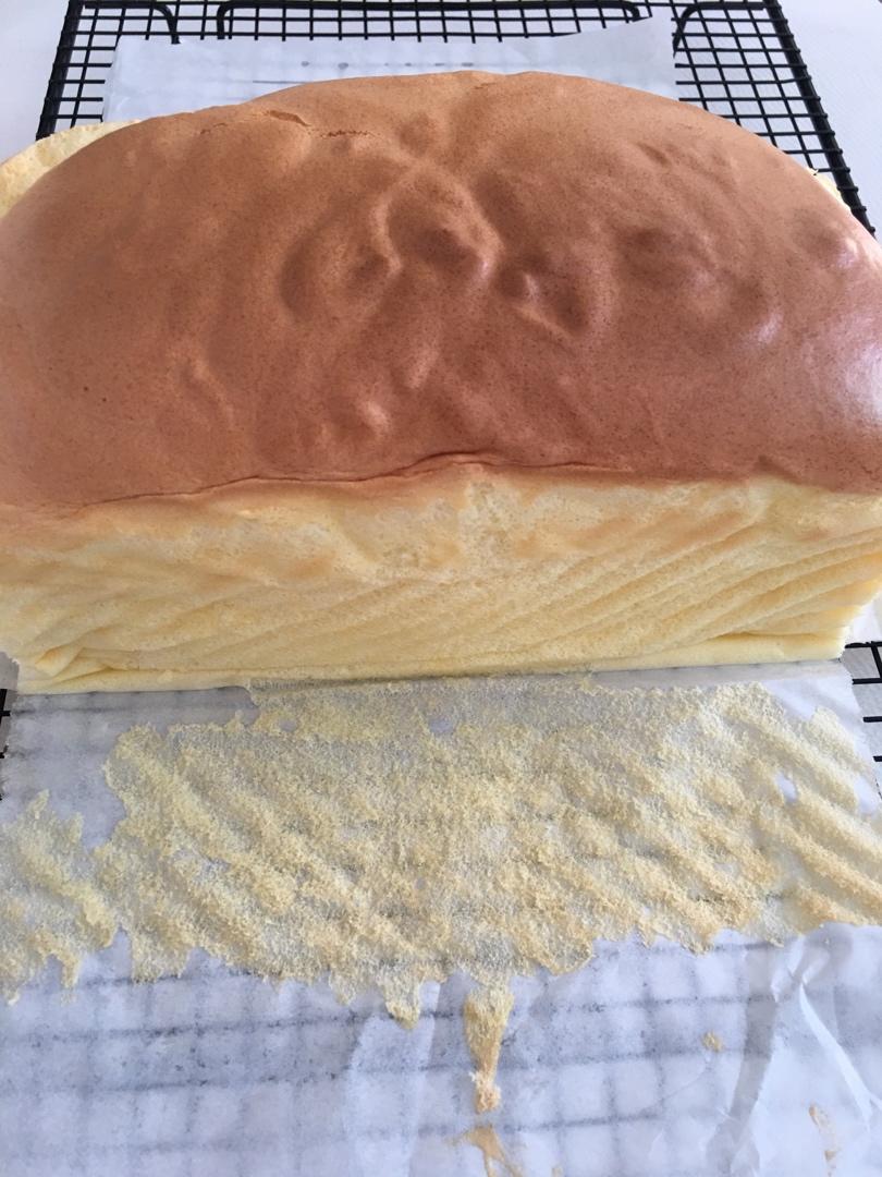 堪比柯基屁股
爆浆芝士🧀古早蛋糕
