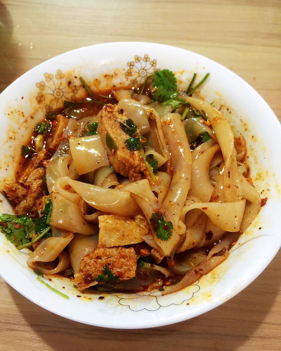 凡凡莫莫做的凉皮