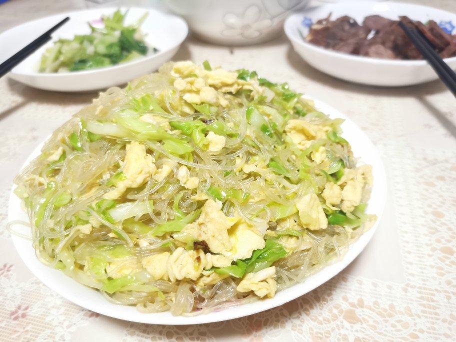 包菜鸡蛋炒粉丝