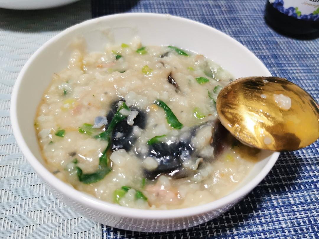 妈妈👩教我做的皮蛋瘦肉粥🥣简单快捷美味😋