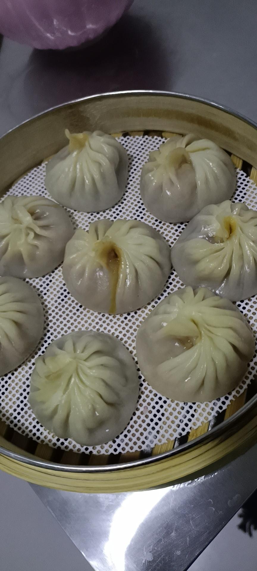 灌汤小笼包