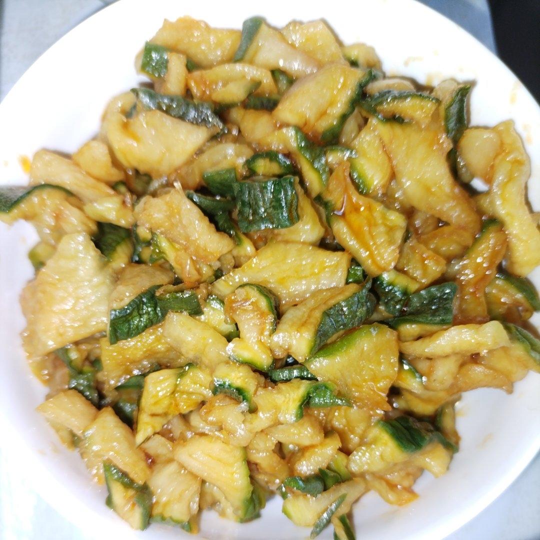 一块钱吃几顿，爽脆下饭，东北拌萝卜干