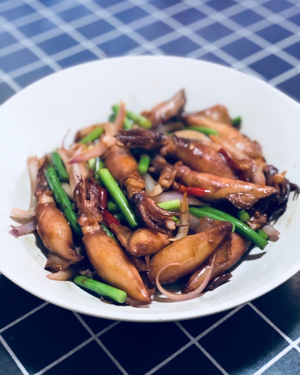 手机用户3591_s7q2做的韭菜苔炒籽乌