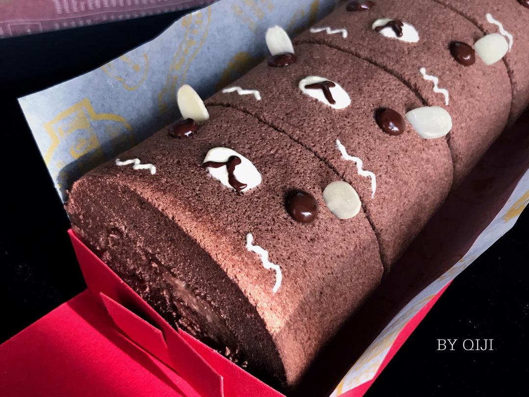 可可波点蛋糕卷