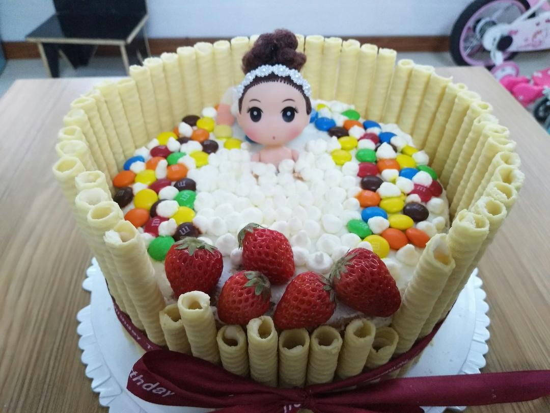 泡澡娃娃生日蛋糕（8寸）