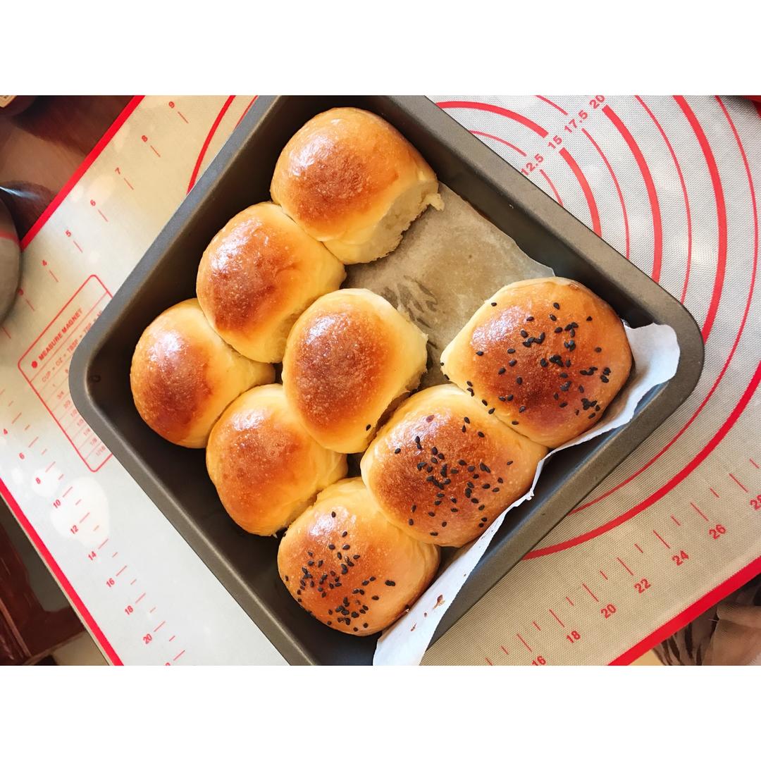 牛奶红豆小餐包