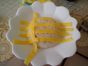 向日葵肉丁炒饭 美食做法 第7张 向日葵肉丁炒饭 美食做法 第7张