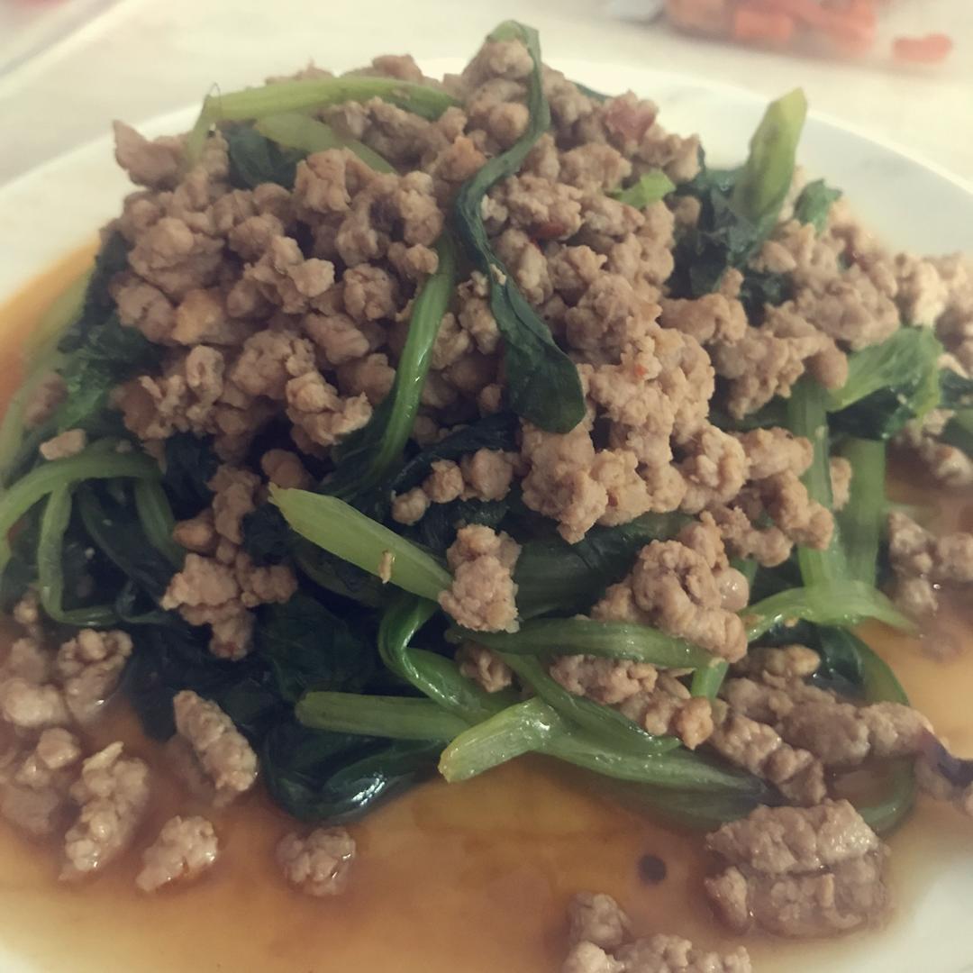 肉丝炒菠菜