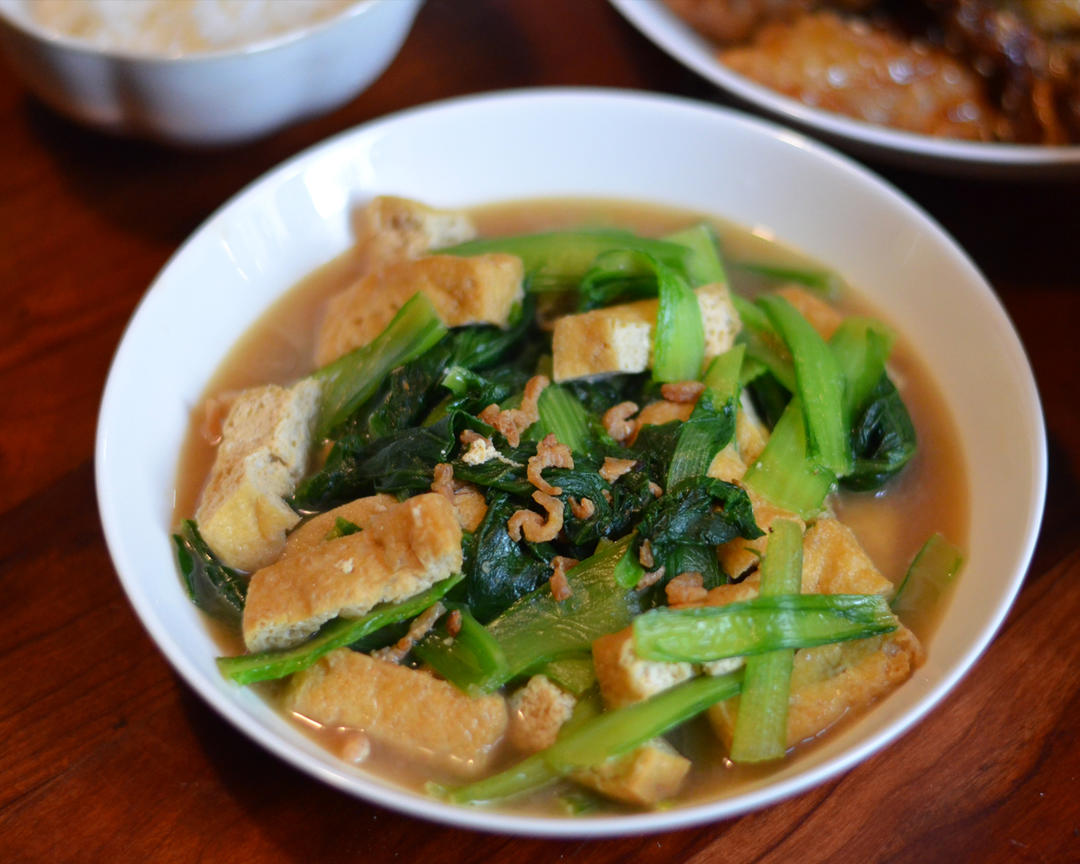 小白菜煮油豆腐 鲜咸清淡口 日本京都必备家常菜的做法步骤图 美少女queenie 下厨房