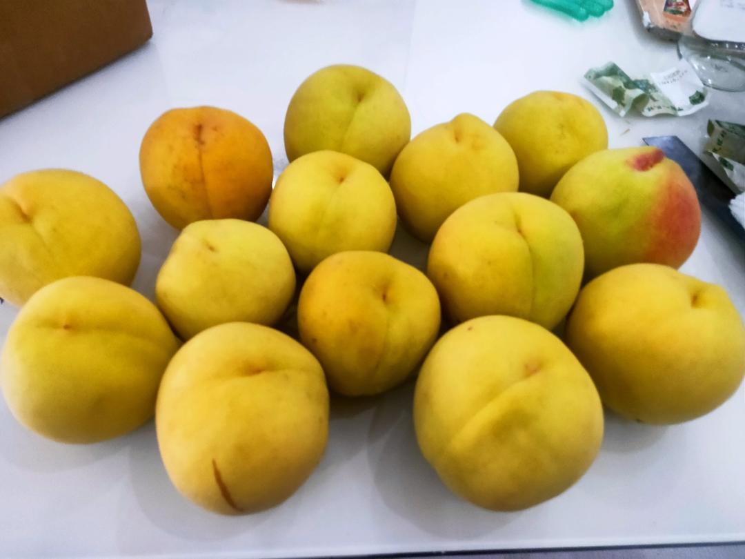 放半年都不会坏的黄桃罐头